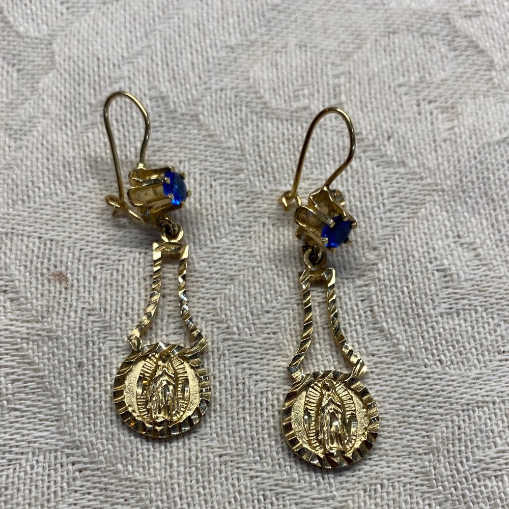 Elegant Earrings Gold Dangle Earrings with Royal Blue Stone